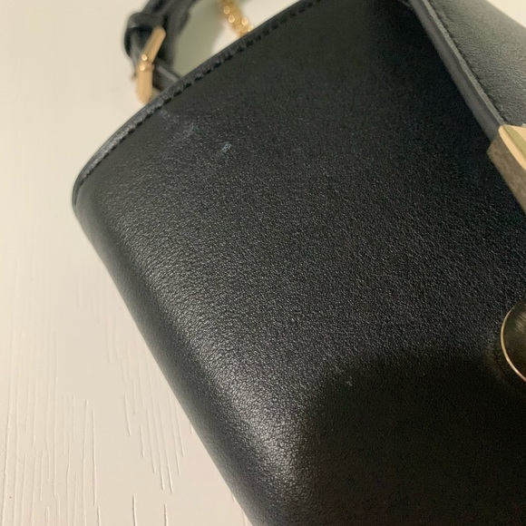 Urban expressions crossbody clutch - Picture 5 of 5